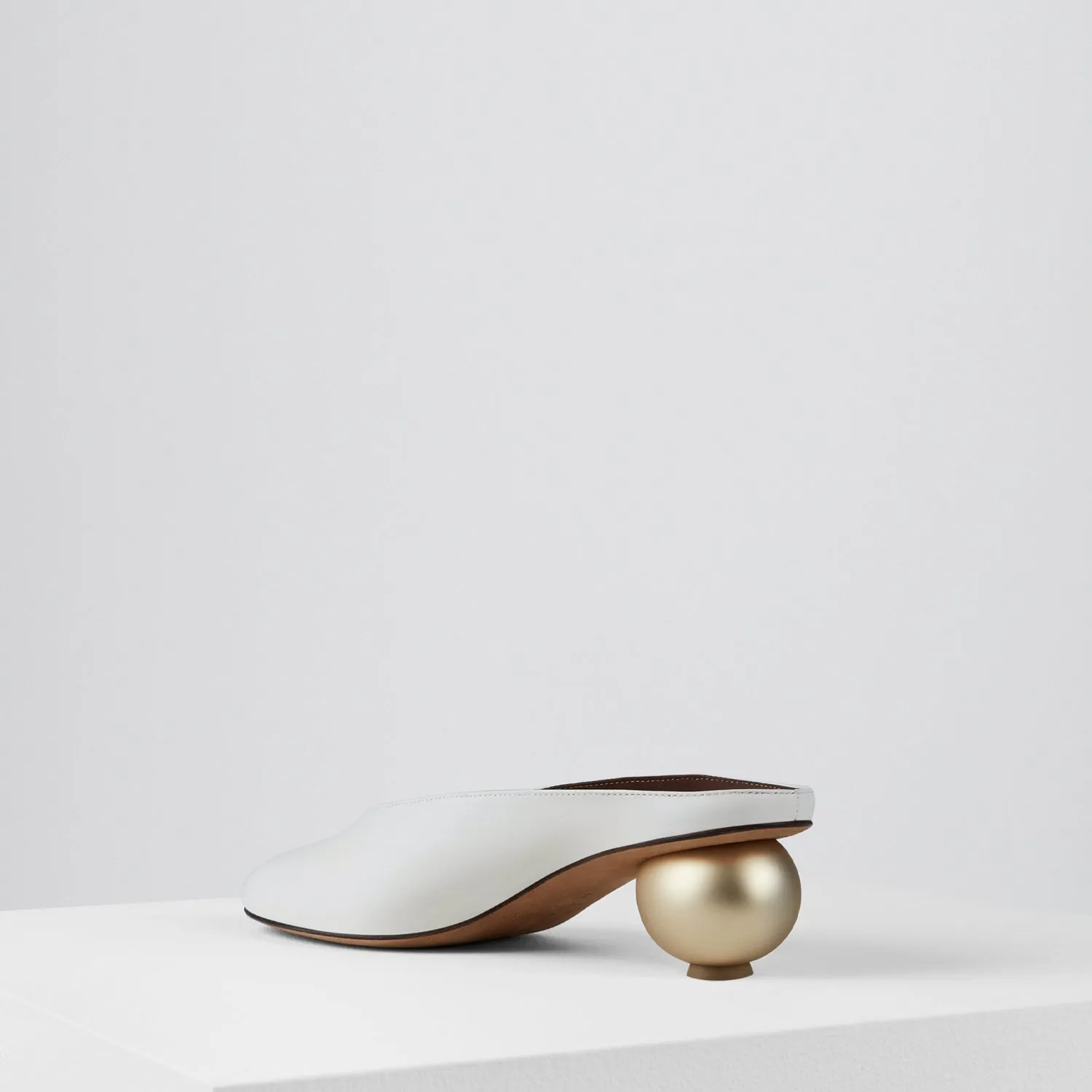 Egg Mules in Cera