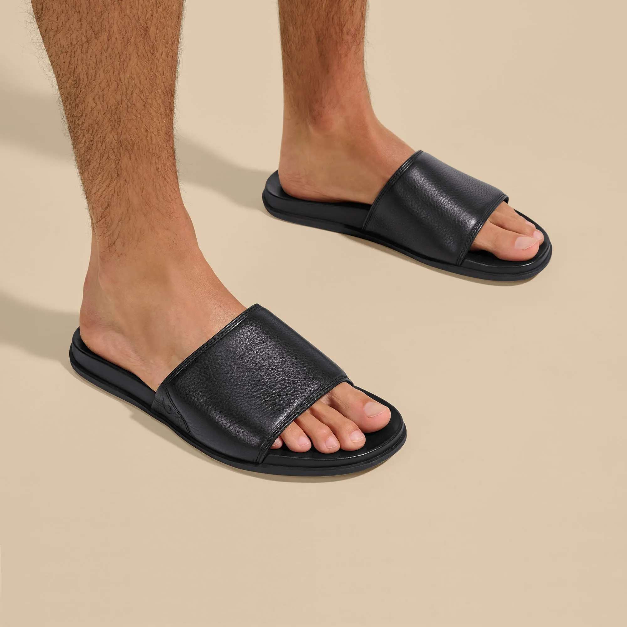 lali Slide - Black / Black