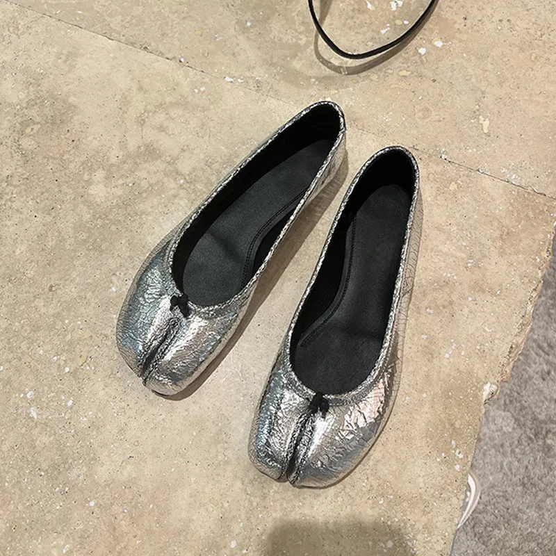 Lunaria Stylish Tabi Pumps