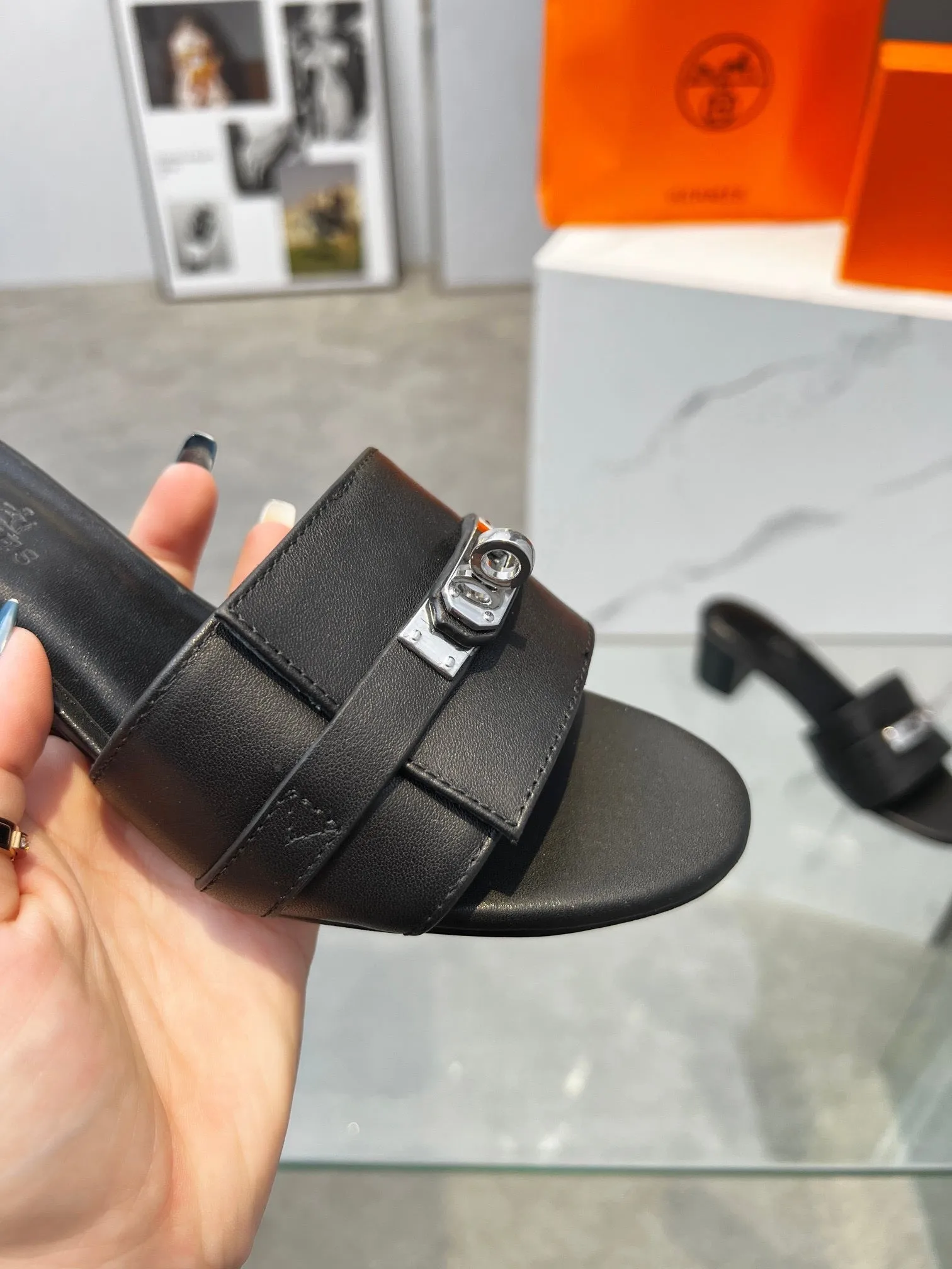 SE1039 H Gigi 50 Sandal / Size5-10