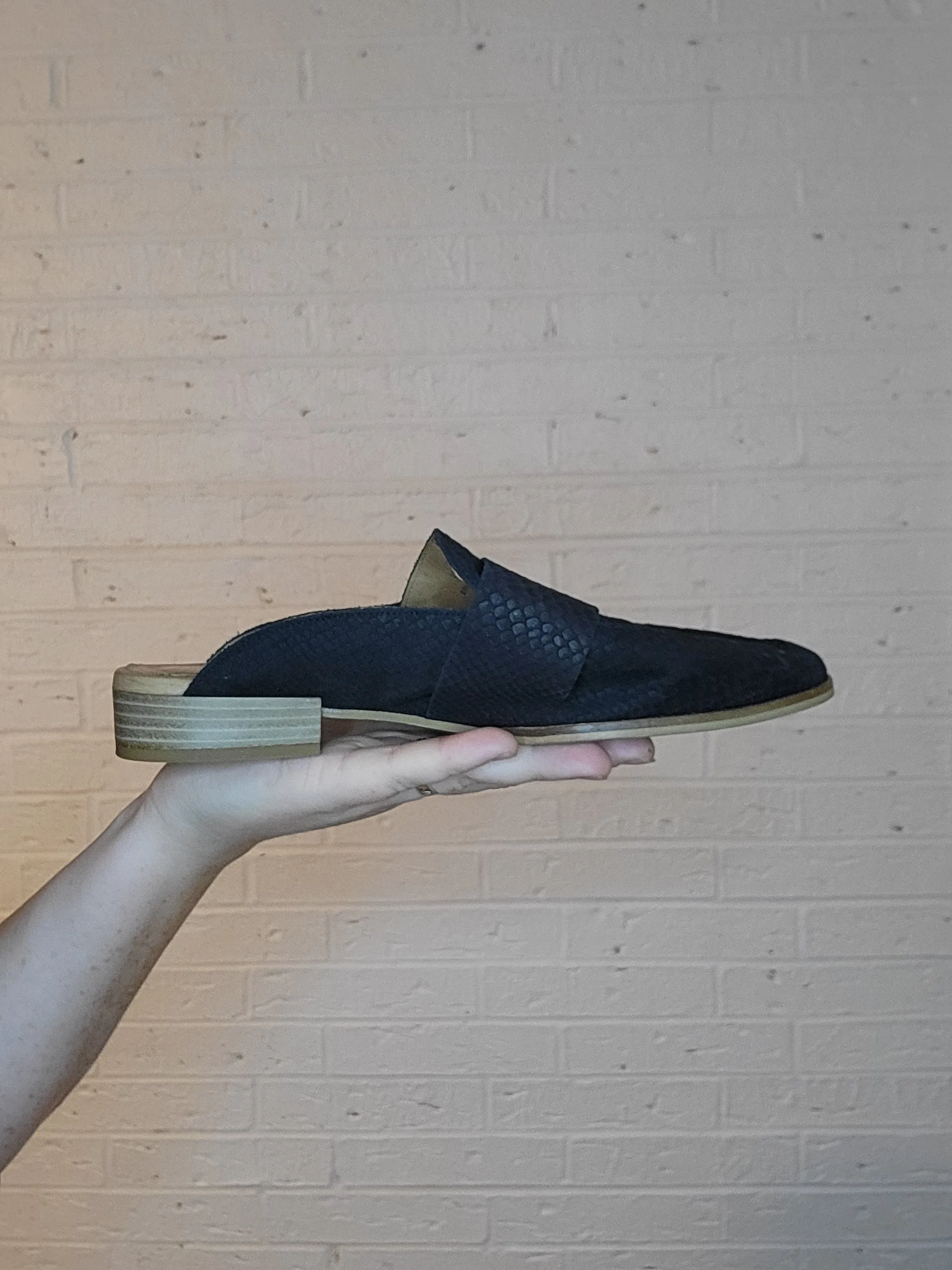 Size 7.5 Free People mules