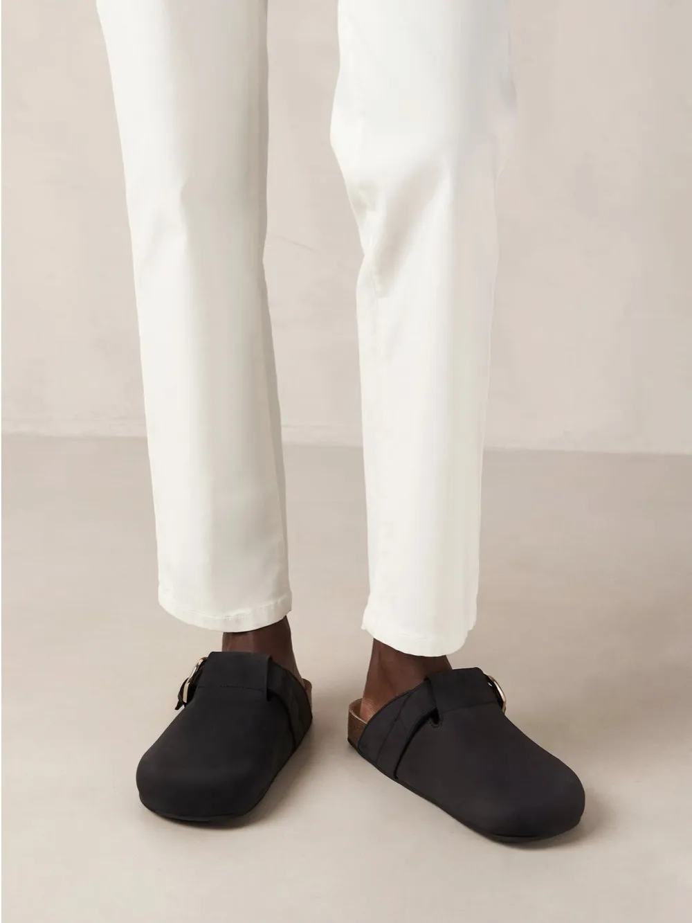 Travis Mules // Black Leather